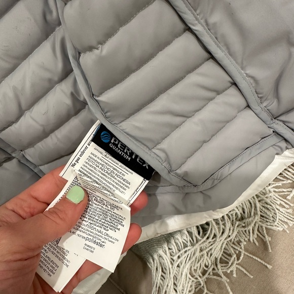 Under Armour puffy winter jacket - Picture 5 of 8